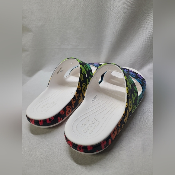 Sz 14 Crocs Disney Rainbow Celebration Slide Sandals Mickey Mouse Adult NWOT - Picture 5 of 5